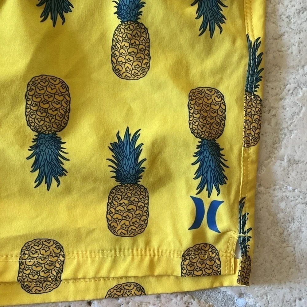 Hurley Volley Swim Trunks Men’s/Boys S Activewear Pineapples Tropical Beach